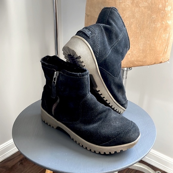 Sorel black suede bootie. Waterproof.